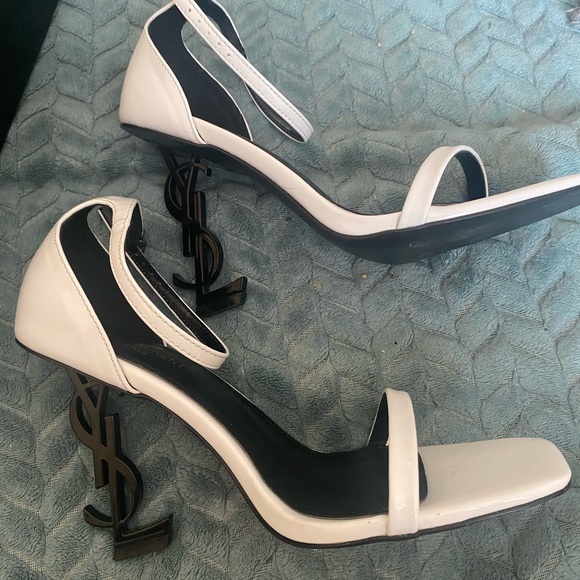 Brand new never worn size 37 or better offer - Picture 4 of 5